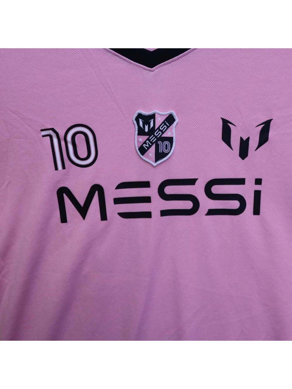 Lionel Messi Collection #10 Pink Inter Miami Style Soccer Jersey & Shorts Set L - Picture 2 of 9